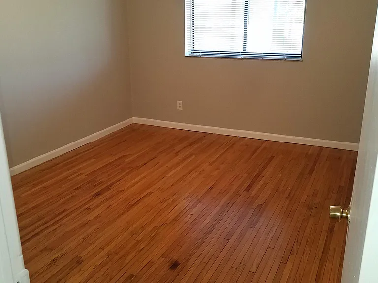 7175 Weil Ave — Photo 5