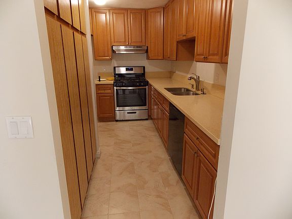 5th image of 1116 Cleghorn Dr Unit D