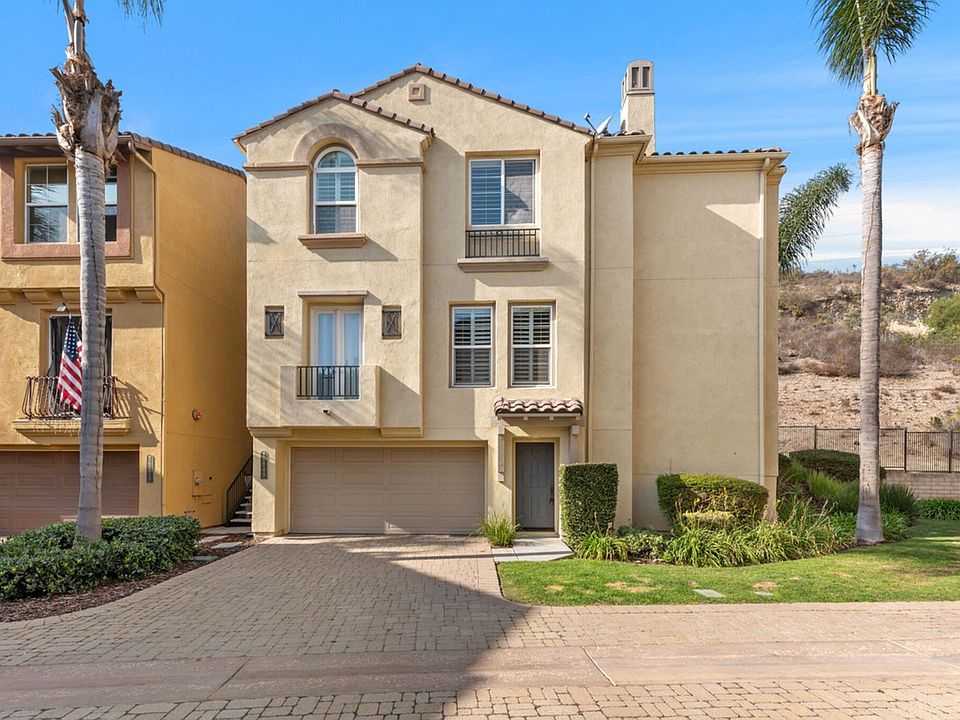1st image of 2840 Villas Way
