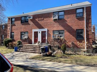 16-42 160th St #115, Whitestone, NY 11357