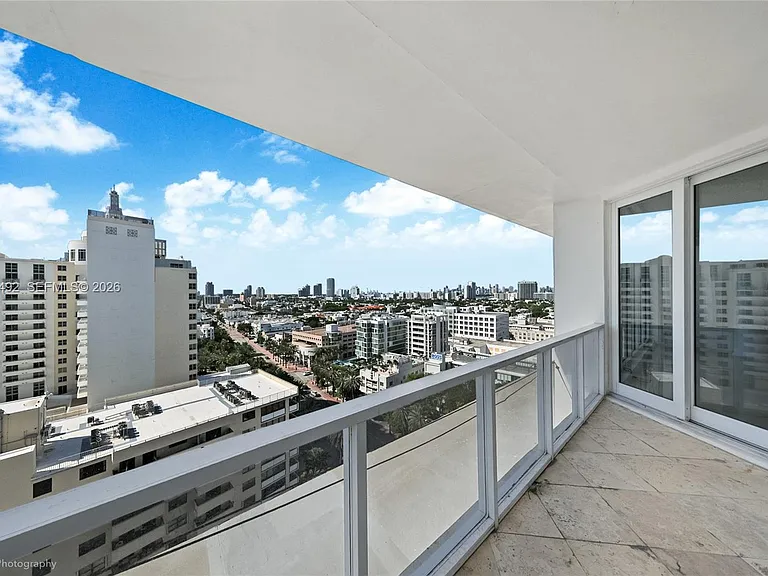 100 Lincoln Rd #Penthouse 12 — Photo 3
