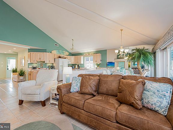 5th image of 10603 Shifting Sands Dr