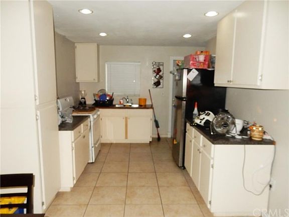 4th image of 8171 Mulberry Ave