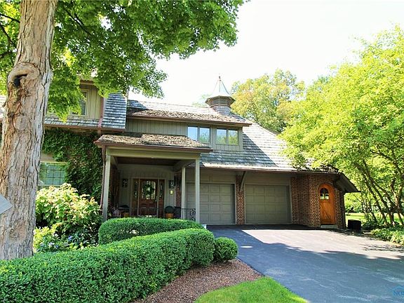 2nd image of 29715 Durham Cir