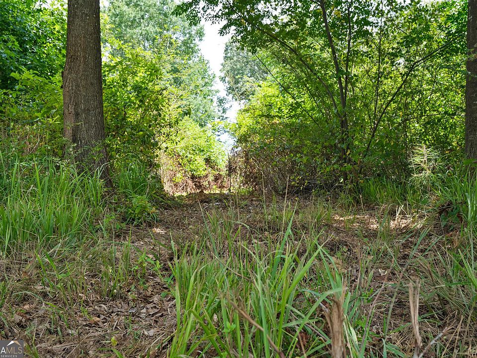 2nd image of 68 Askin Place Rd