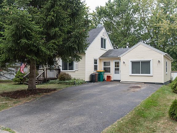 3rd image of 33 30th St N