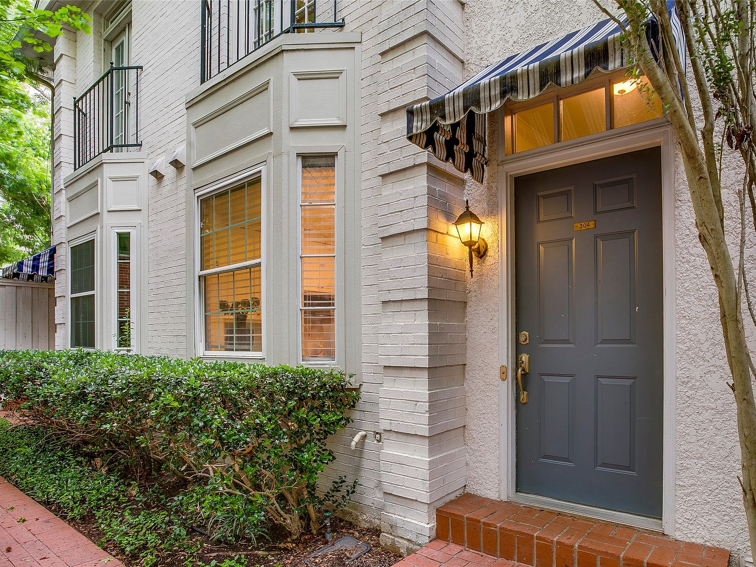 4424 Holland Ave APT 304, Dallas, TX 75219 | Zillow