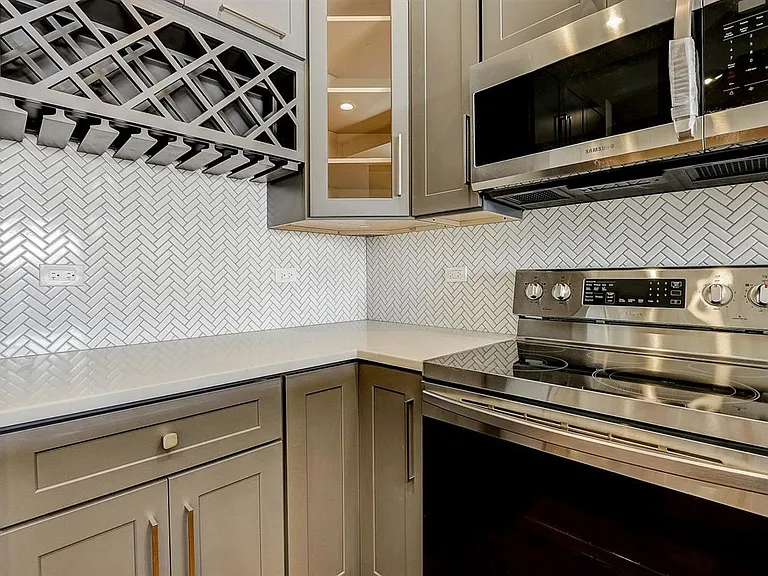 6349 S Woodlawn Ave #2C — Photo 10