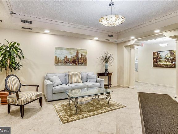 5th image of 14809 Pennfield Cir APT 314