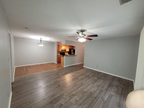 3rd image of 8909 Eagleview Dr APT 4