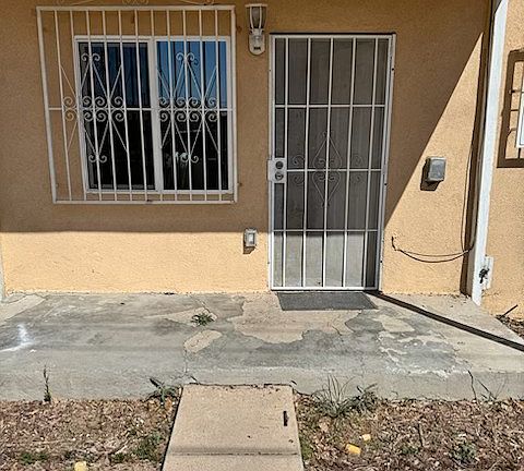 2nd image of 401 Alamo Ave SE