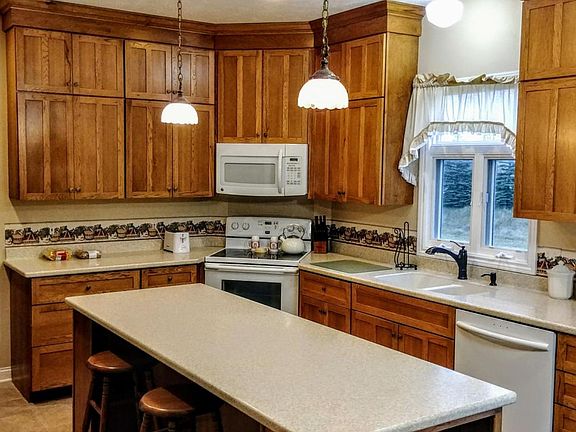 2nd image of 5181 Jennydale Dr SE