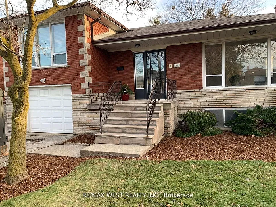 35 Lilywood Rd #B2