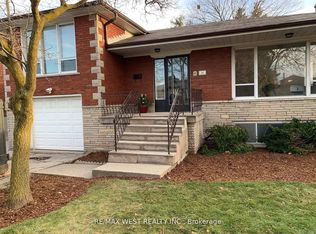 35 Lilywood Rd #B2, Toronto, ON M6B 1V6