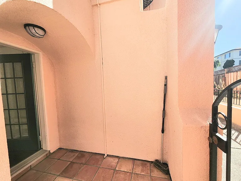 111 E Poplar Ave #105 — Photo 30