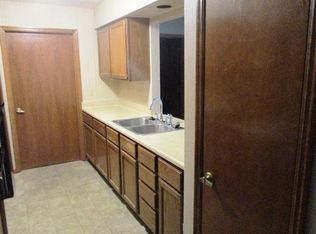 24184 Gundy Dr #22, Chenoa, IL 61726