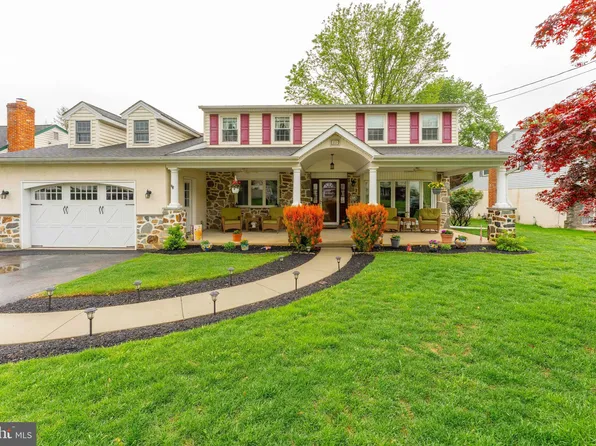 209 Beechtree Dr, Broomall, PA 19008
