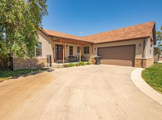 1106 Knoll St, Williston, ND 58801
