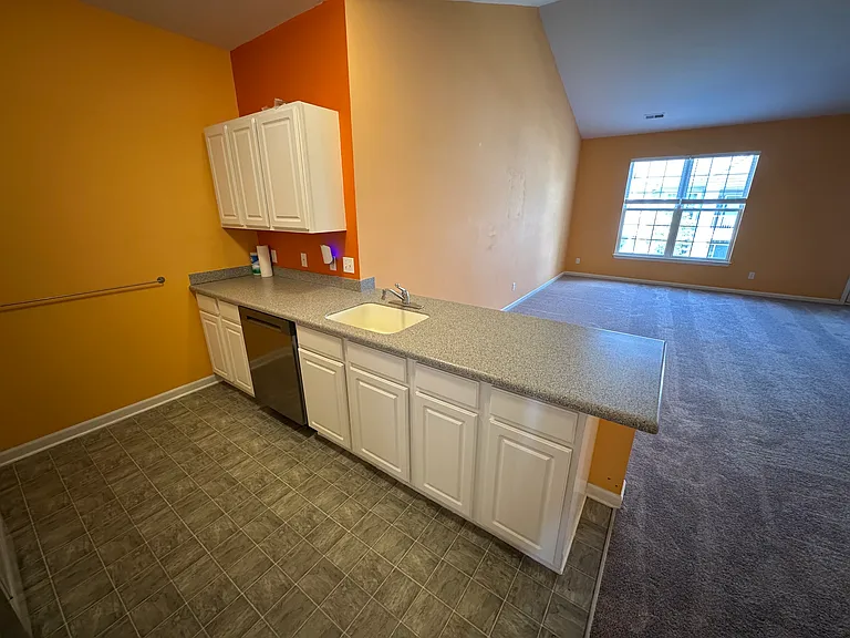1155 Alameda Blvd #40 — Photo 7