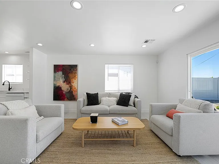 373 W Avenida Cerca — Photo 7