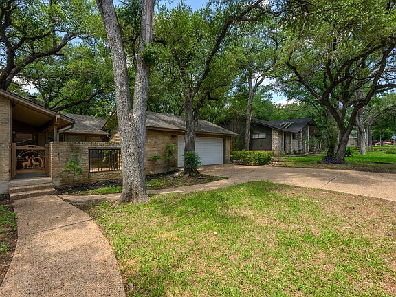 4th image of 2507 Comburg Castle Way