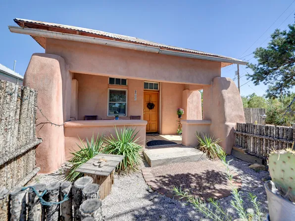 1913 Lomas Blvd NW, Albuquerque, NM 87104