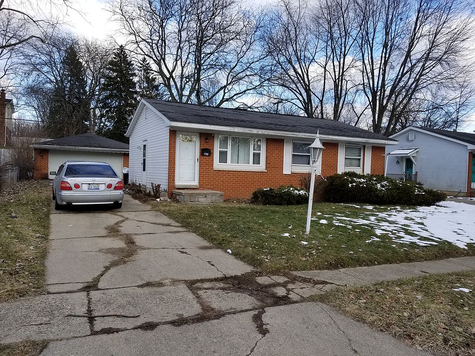1st image of 271 Kirk St