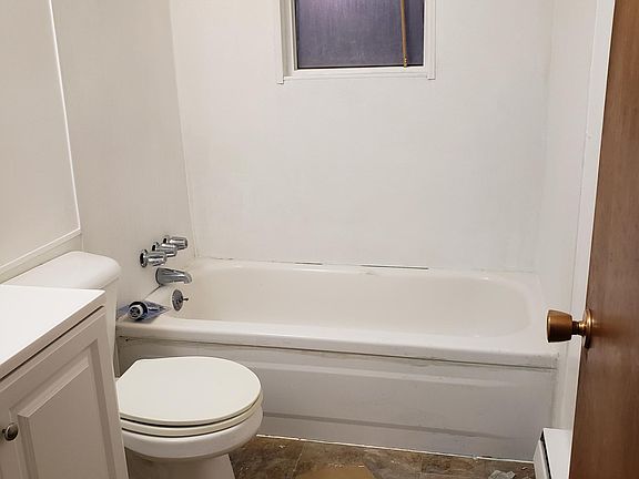 4th image of 1007 138th St S #4