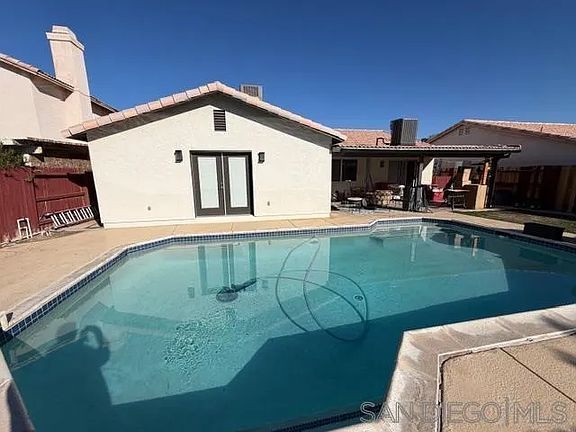 3rd image of 678 Mesquite St