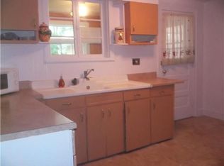 21 Van Cleef St, Seneca Falls, NY 13148