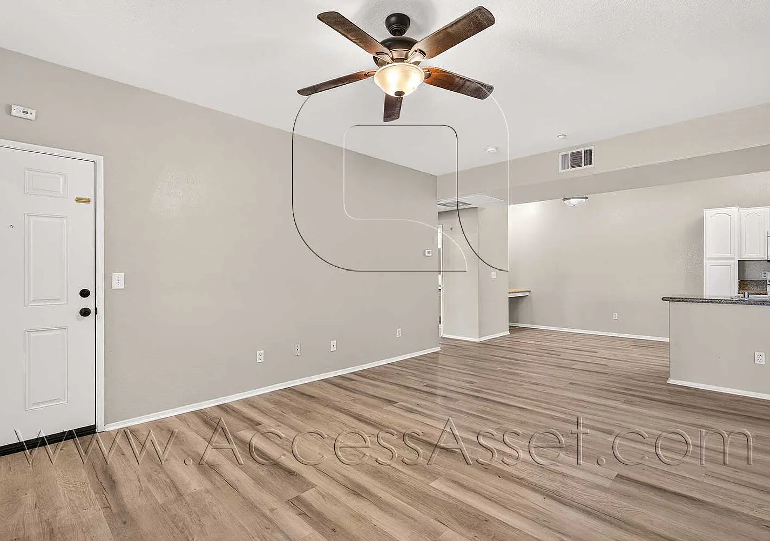 Move-In Ready 2-Bedroom Murrieta Condo with Open Floor Plan & Community Amenities — Photo 1