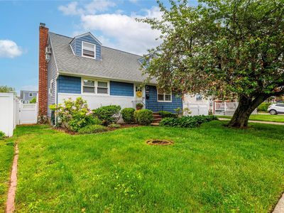 2565 Ashland Place, Bellmore, NY, 11710