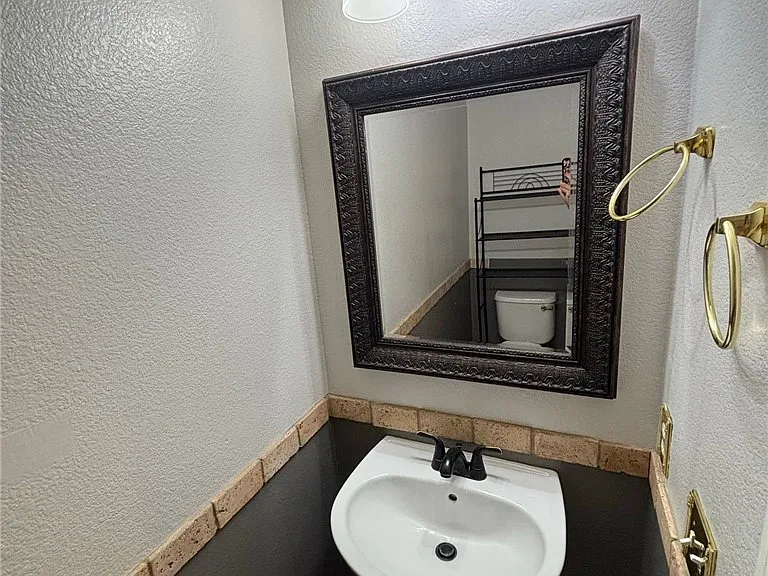 1771 Lily Pond Cir — Photo 15
