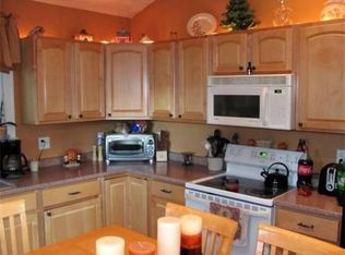 14 Quinn St, North Attleboro, MA 02760