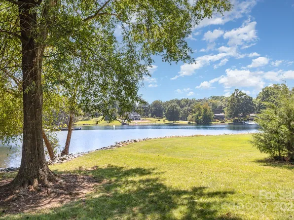 8410 Slate St, Terrell, NC 28682