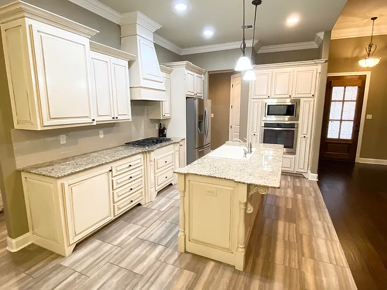 105 Turnmill Dr — Photo 2