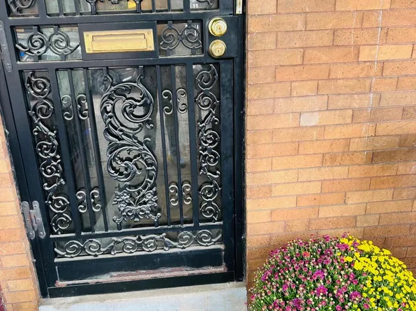 5012 Irving St, Philadelphia, PA 19139