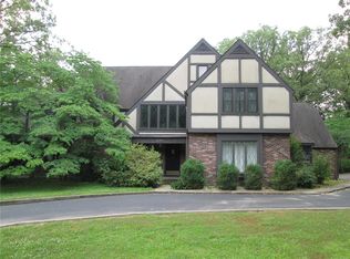12195 Country Club Dr, Rolla, MO 65401