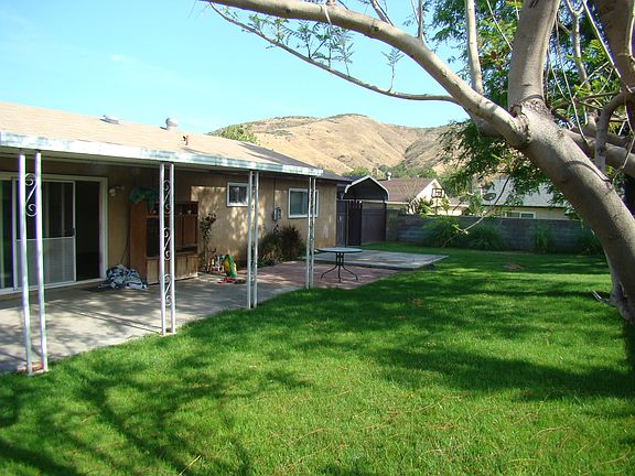 3rd image of 4522 N Lakewood Dr