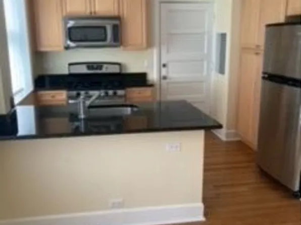 324 - *1238-40 Oak Building*, 1238-40 Oak Ave #1240-3B, Evanston, IL 60202