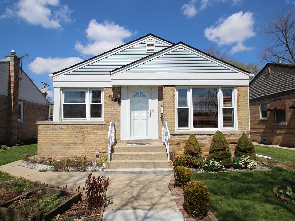1st image of 3913 Saint Charles Pl