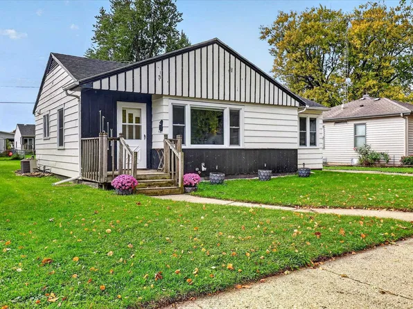 1514 Blaine Ave, Janesville, WI 53545