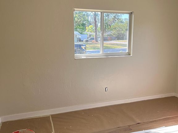 4th image of 5327 Nutmeg Ave