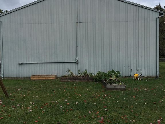 3rd image of 2045 Oakes Dr