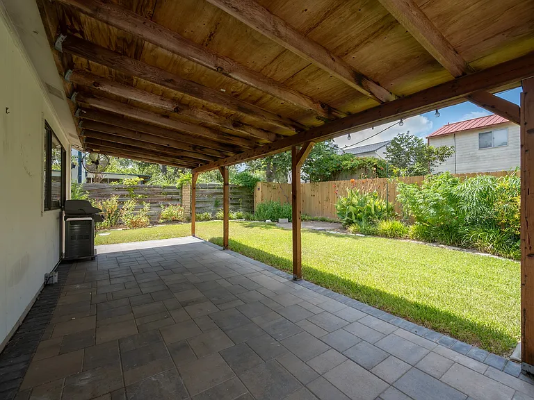 11826 Carshalton Dr — Photo 21
