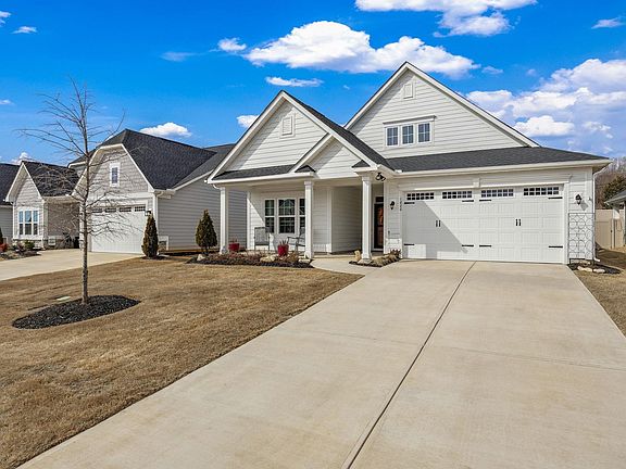 3rd image of 1626 Jessamine Dr