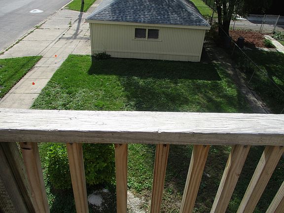 2nd image of 32 E 137th St #2