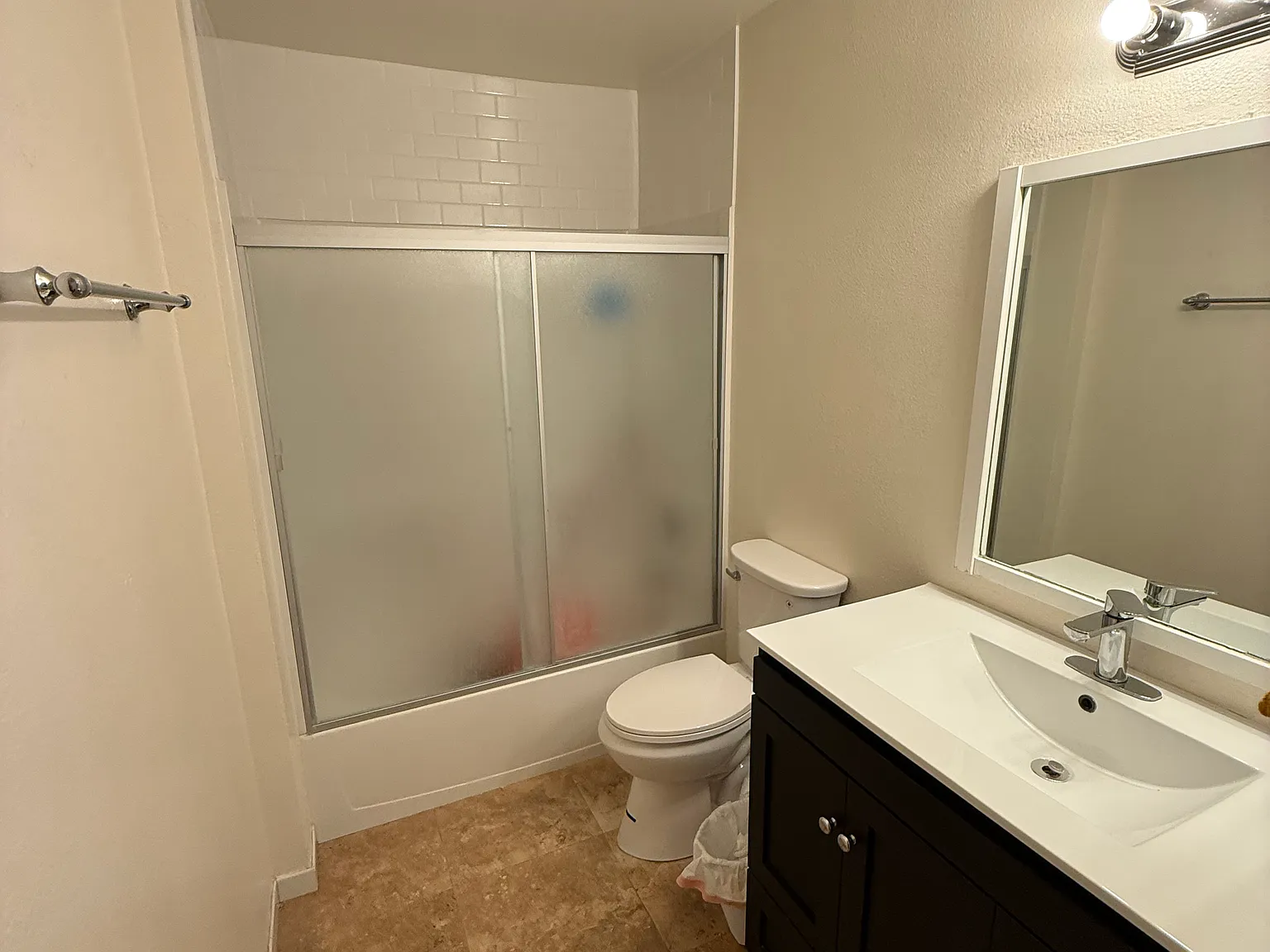 1 bed, 648 sqft, $1,999 — Photo 3