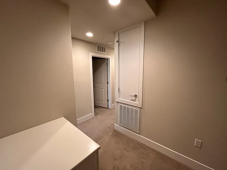 1709 Hazelnut Ln — Photo 60