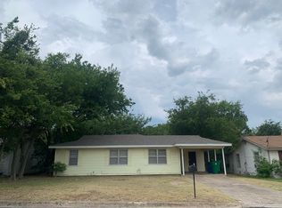 705 N Sewell Dr, Decatur, TX 76234